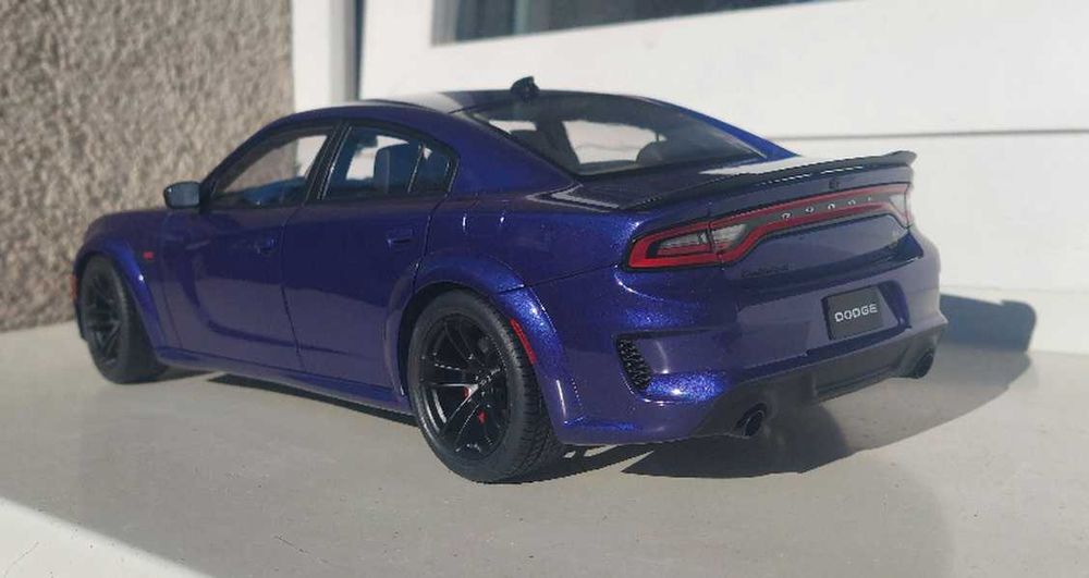 1/18 AUTOart Dodge Charger Scat Pack Widebody