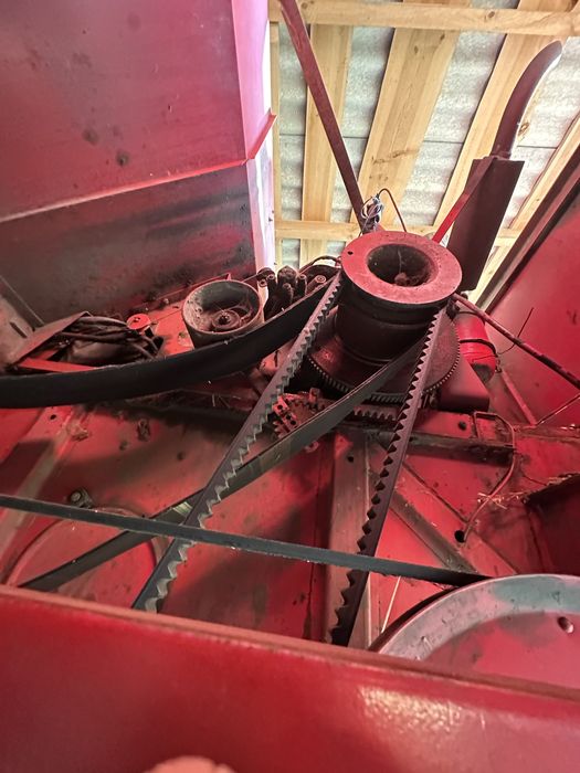 Комбайн Massey Ferguson 186