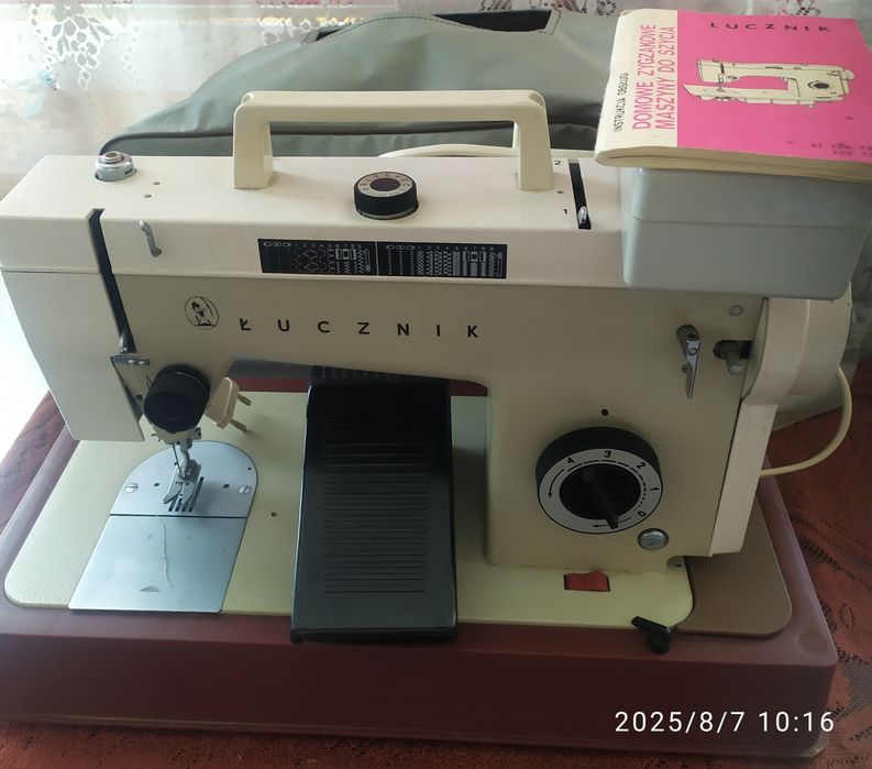 Łucznik maszyna do szycia.