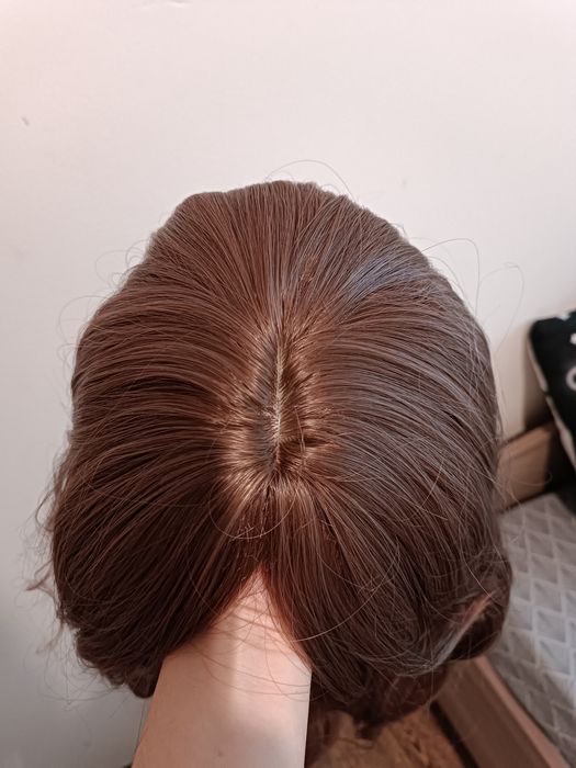 Nowa, bardzo długa peruka z falowanymi włosami