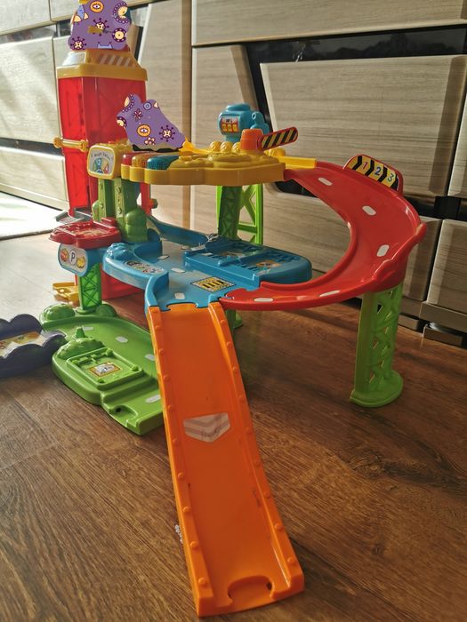 Garaż interaktywny tutut vtech