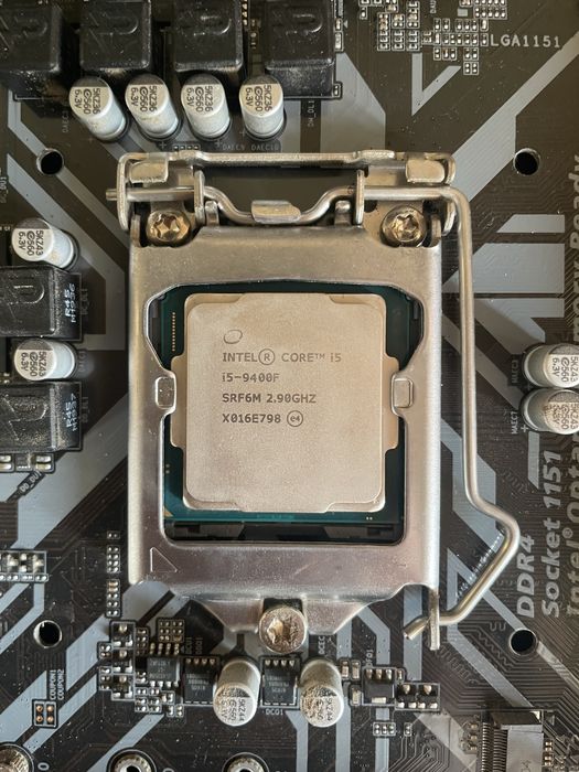 Combo Gaming Económico: Intel i5 9400F + Motherboard Gigabyte B365M