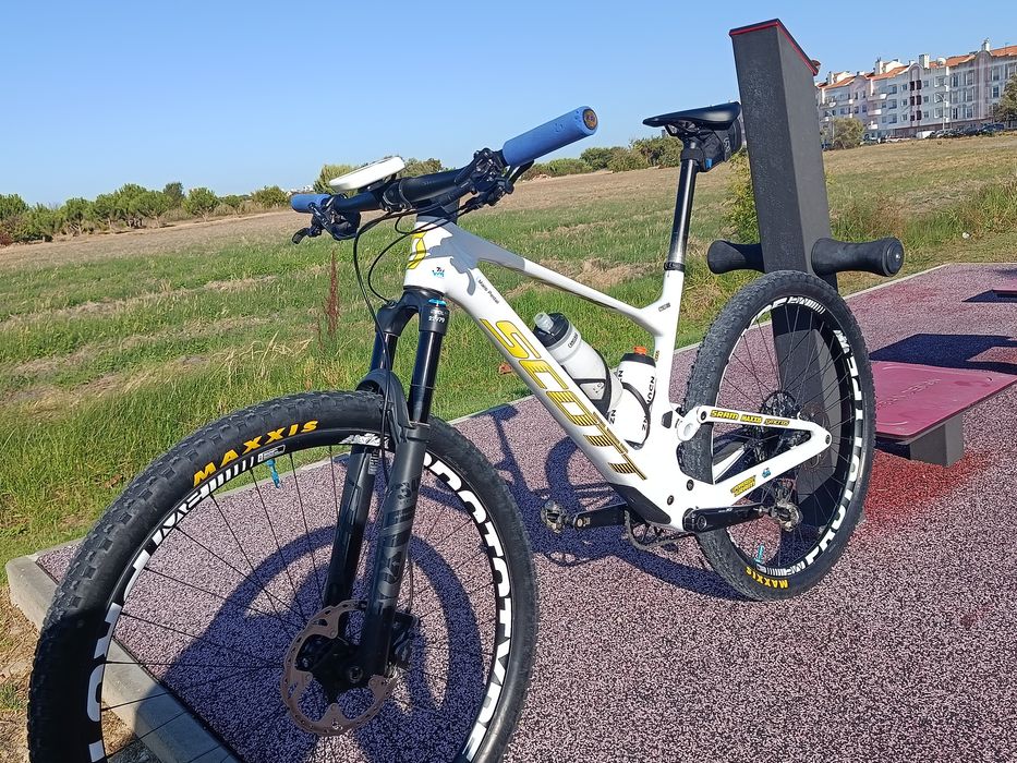 Scott spark rc team White