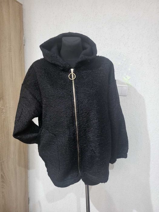 Czarna ciepła bluza 40  42