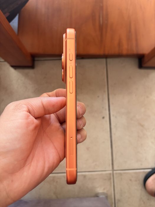 Iphone 17" pro 256gb Laranja.