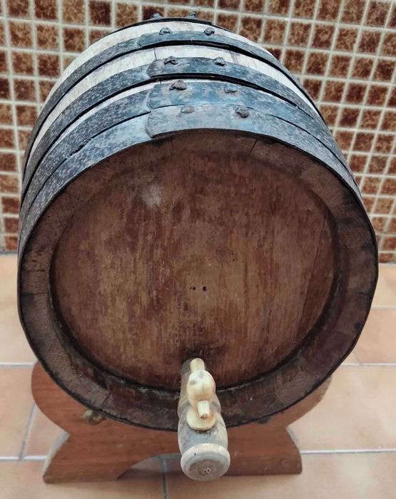 Pipos Em Madeira