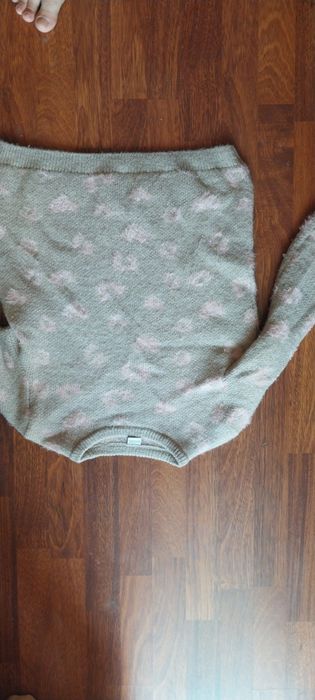 Продам светр ТМ Вайкікі на дівчинку 11-12 років