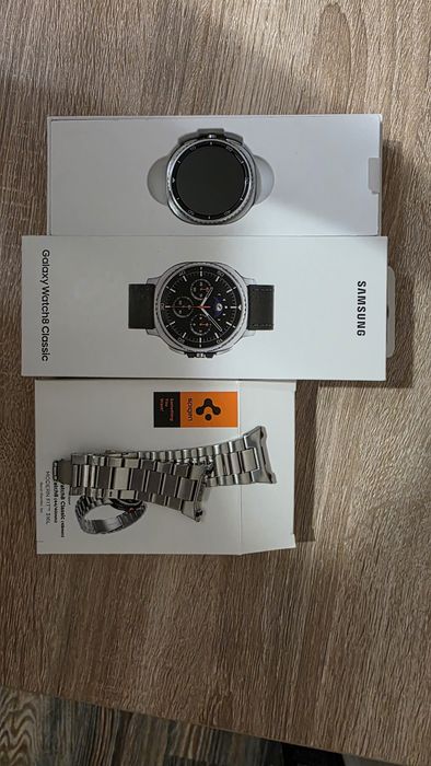 Часи Samsung Galaxy  Watch 8 Classic