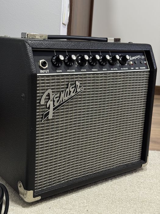Amplificador Fender Champion 20