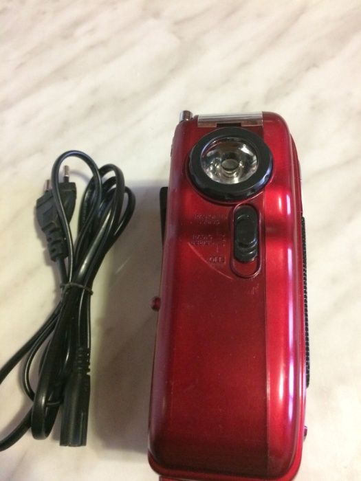 Радиочасы с приемником "Sitronics scr3002".