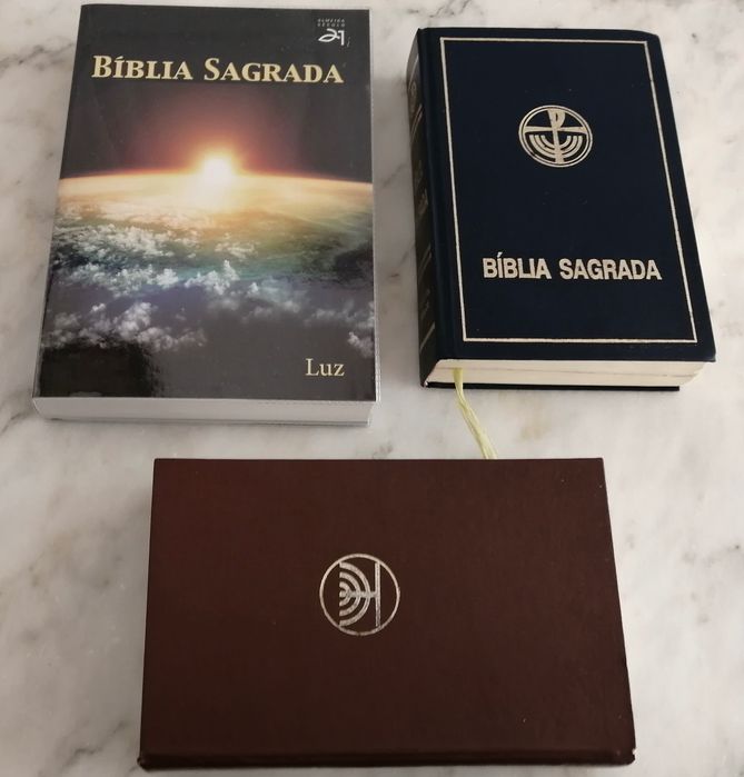 vários conjuntos de livros , valor pode variar