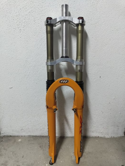 Manitou X Vert Suspensão DH