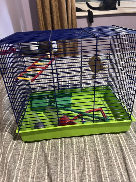 Клітка для папуг