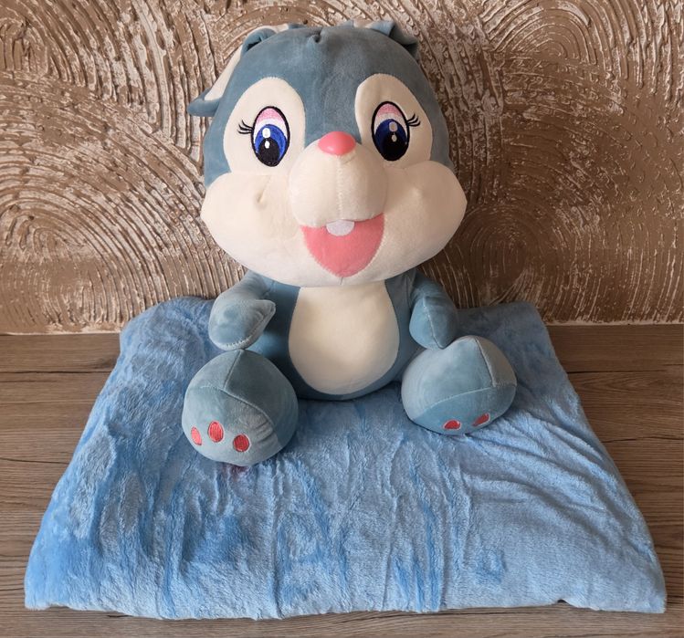 Maskotka z kocykiem w środku Królik Niebieski 40cm