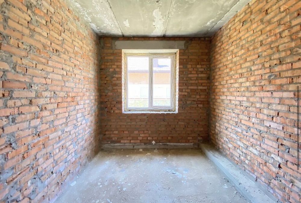 Продам сучасний таунхаус з гаражем