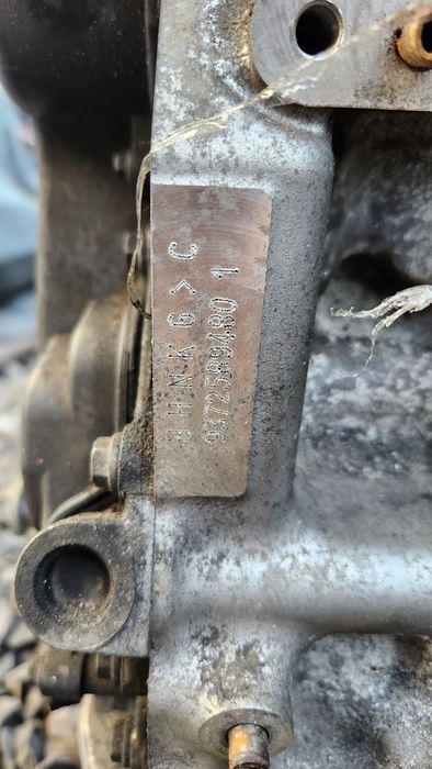 Двигун 1.4 HDi Peugeot Citroen DV4C 10FDBZ 8HR   8H01