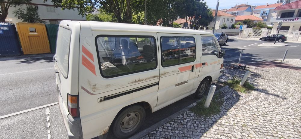 Mitsubishi L300 9 lugares