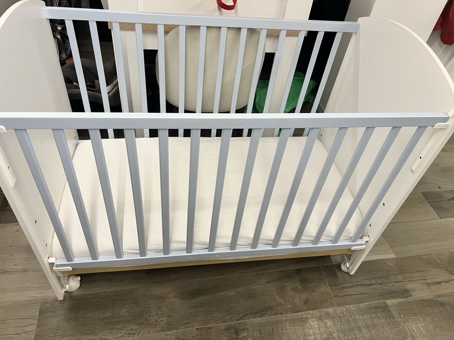 Cama com colchao pikolin