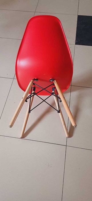 Стілець Aster пластик для кухні, кафе, ресторану, офісу. Новий. Торг