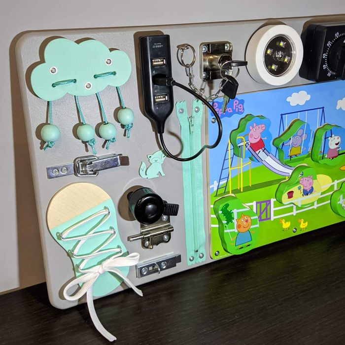 Tablica manipulacyjna 50x30cm Puzzle Hub USB