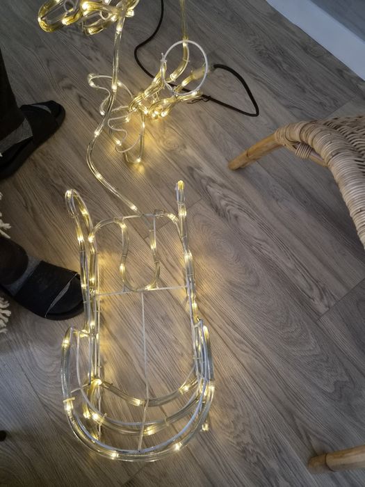 Renifer z saniami LED  ozdoba ogrodowa 150 cm