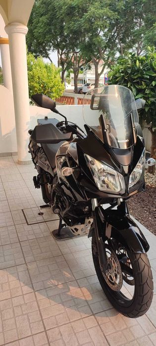V Strom DL 650 em excelente estado