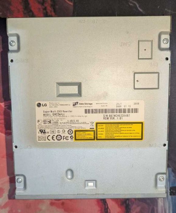 DVD+RW оптичний   записуючий привiд