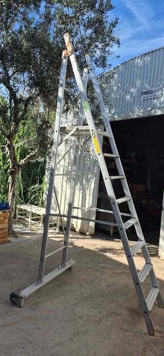 Escadote em alumínio