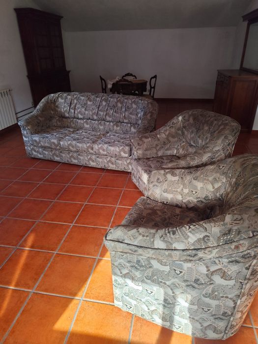 Sofás em tecido trio