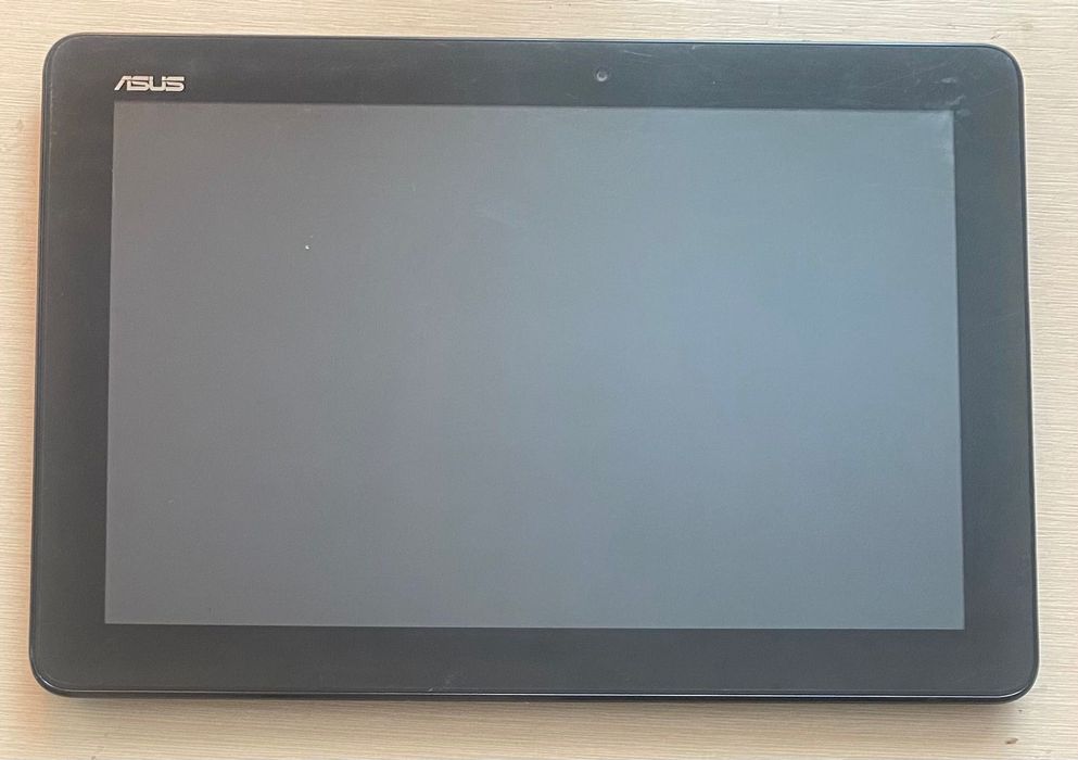 Планшет ASUS повний комплект | На ремонт / запчастини