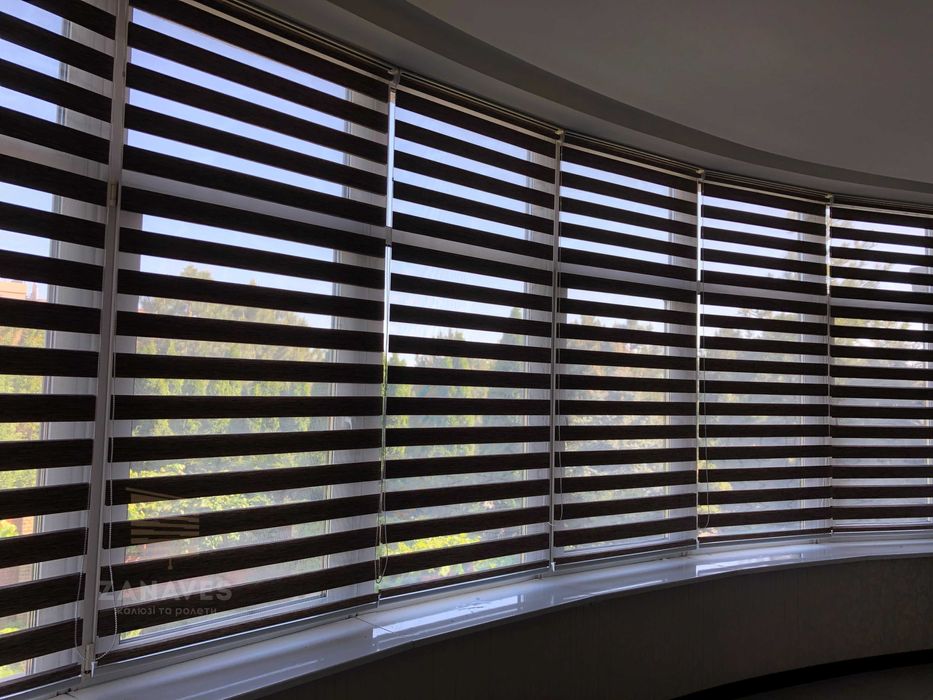 Жалюзи день ночь, римские, рулонные шторы, блекаут, тканевые ролеты