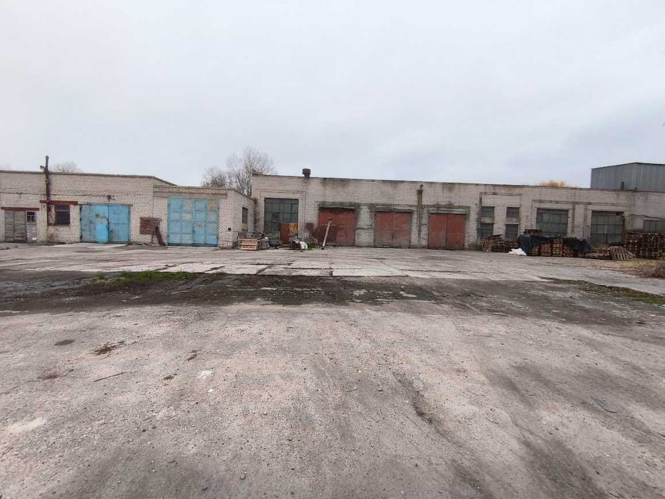 Продам  виробничу базу у м. Верхньодніпровську