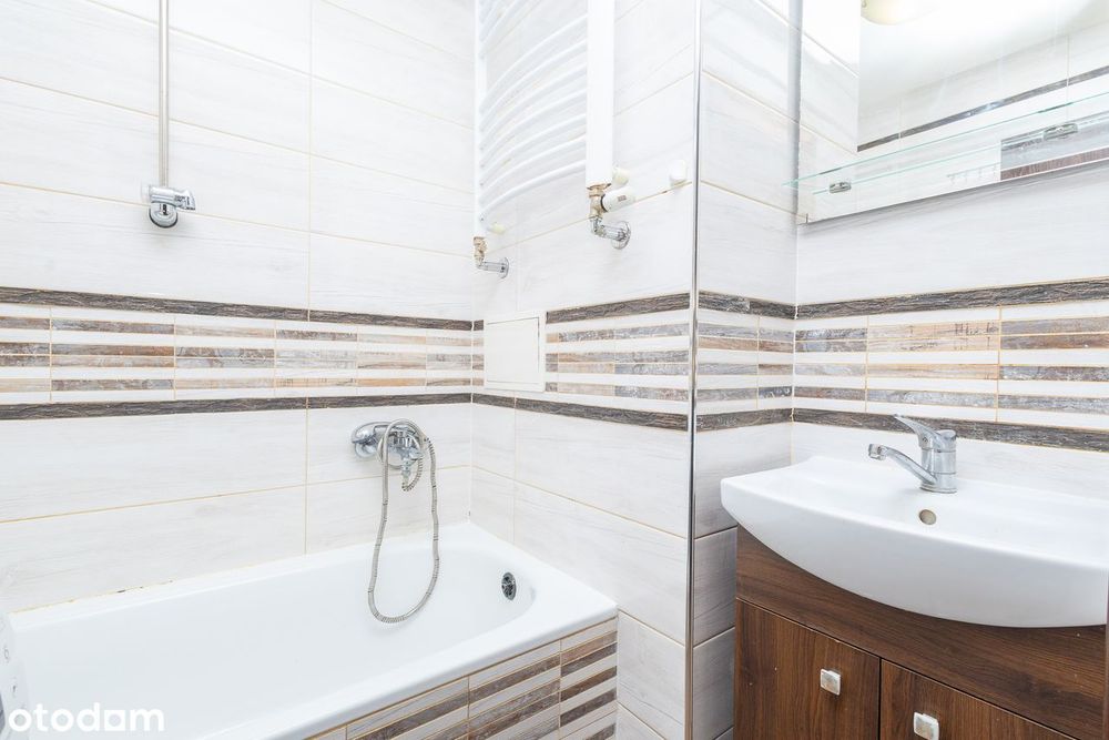 3 pokoje | 63 m² + komórka 5,30 m² | 8. piętro | balokn | Kozanów