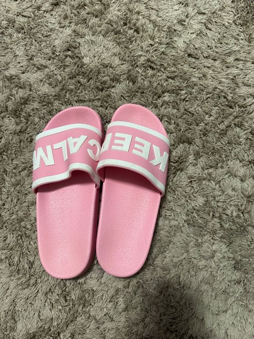 Шльопанці жіночі