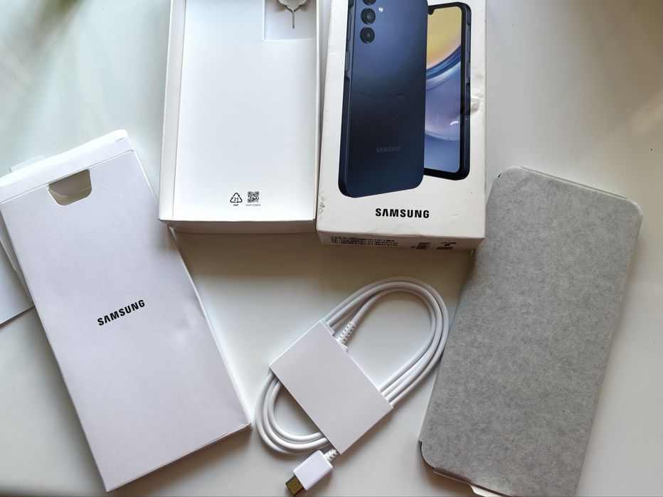 Телефон Samsung Galaxy A15 5G (128 ГБ)