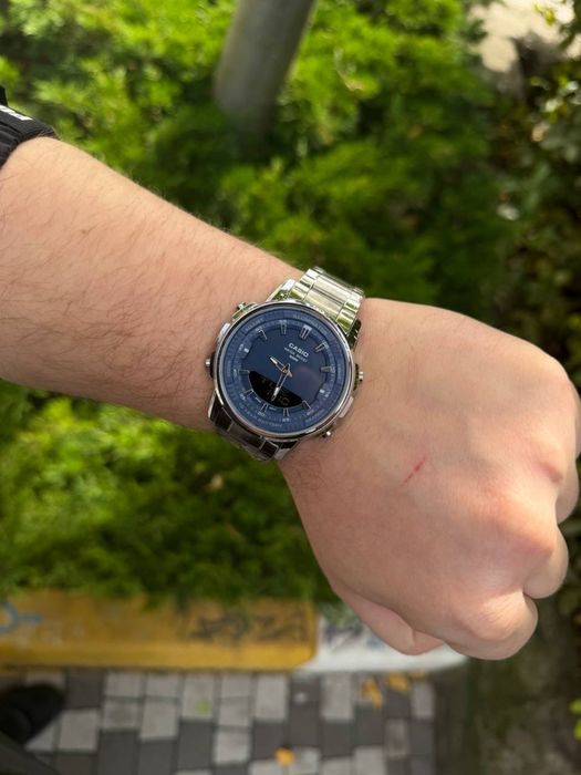 Чоловічий годиник Casio AMW-880