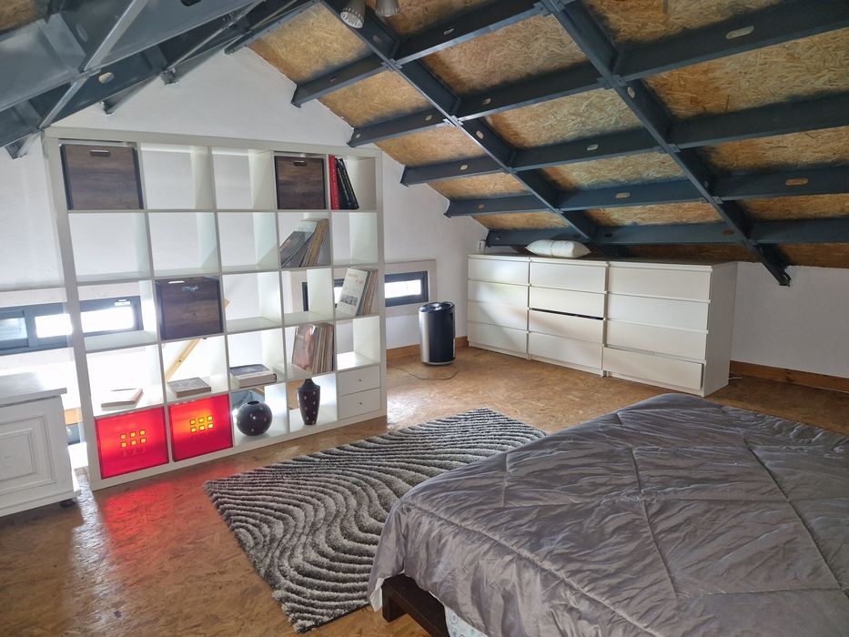 Casa T1 para alugar em Vila nova de são pedro concelho da azambuja. A casa é  independente para 1 única pessoa