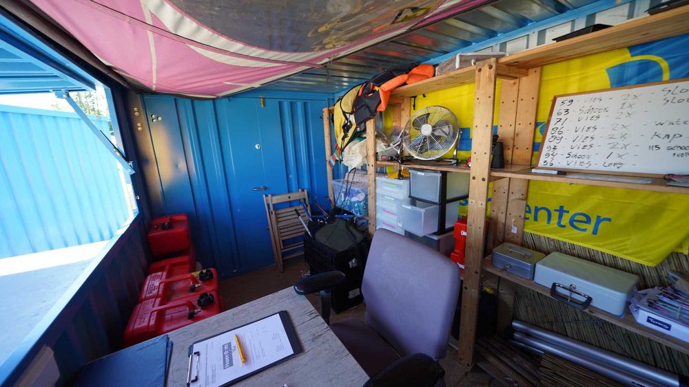 Contentor de Bar Azul - Ideal para colocar na praia