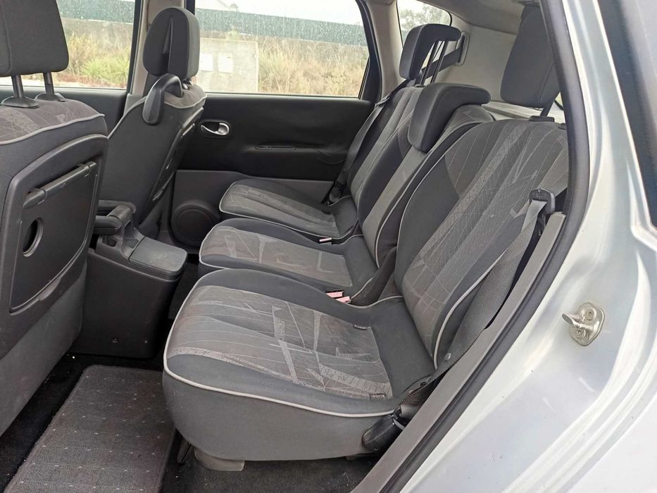 Renault Scenic 1.5 DCI - Ano 2004 - 237.000 Klms