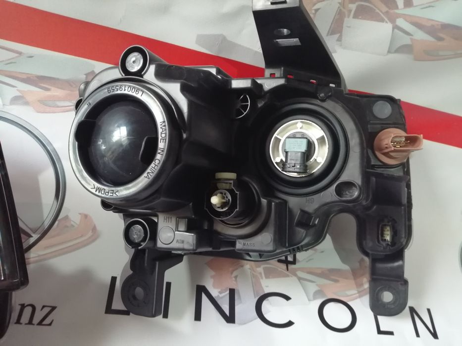 Фара  GRAND CHEROKEE 2017+  Гранд Чероки