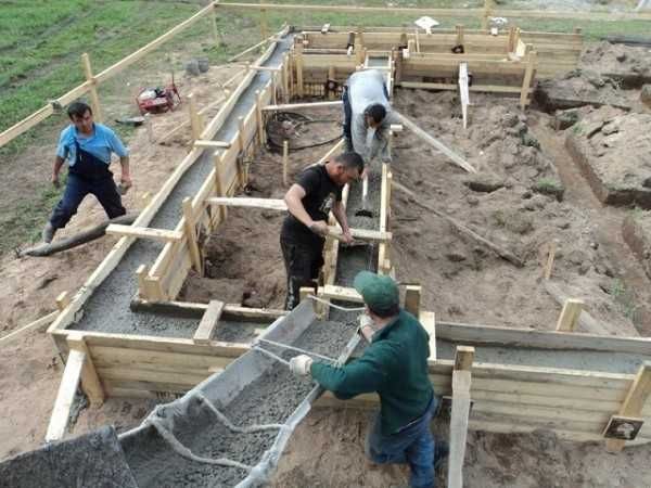 Будівництво. Фундамент під ключ у Броварах — будуємо на надійному