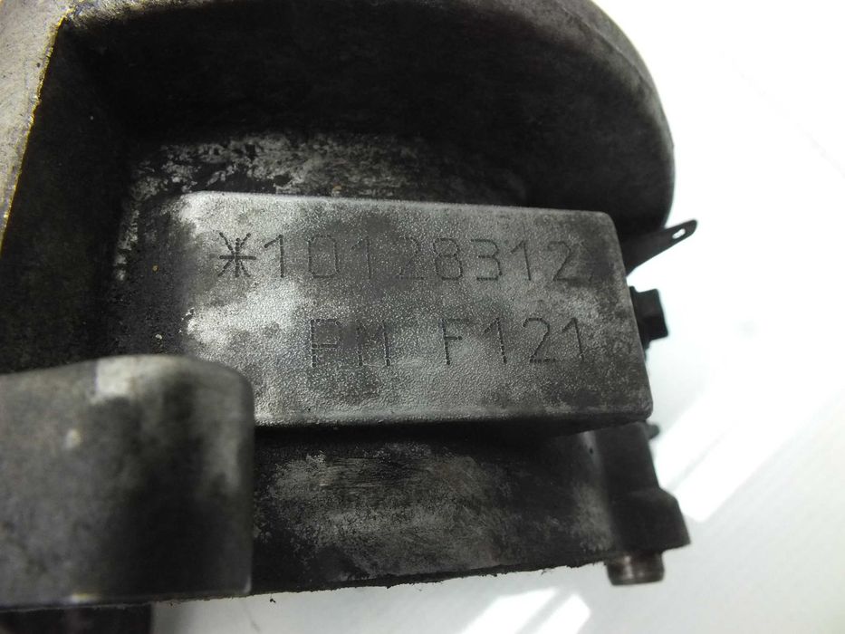 Peugeot Sv 125 wał korbowy z karterami