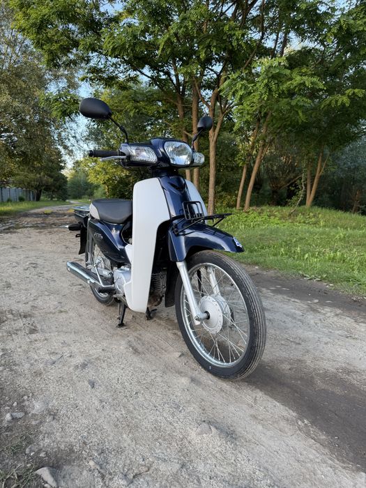 Honda Super Cub AA04 Свіжий