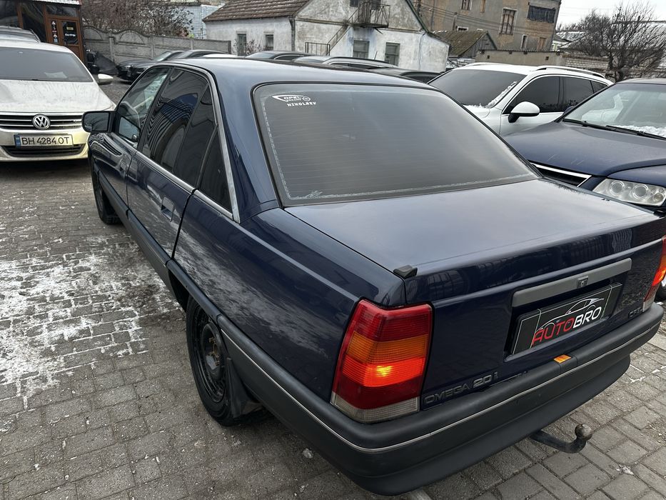 Опель Омега 2.0 в отличном техническом состоянии