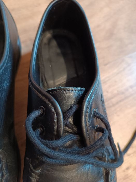Damskie buty skórzane wiązane 39