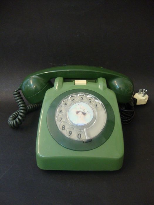 Dois Telefones antigos