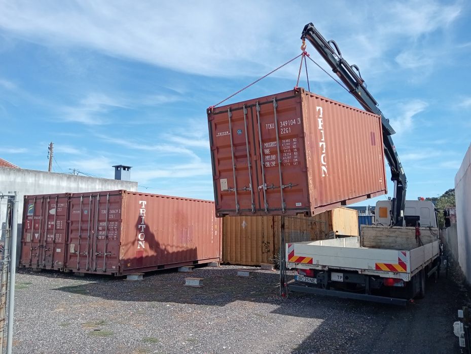 Contentores Marítimos