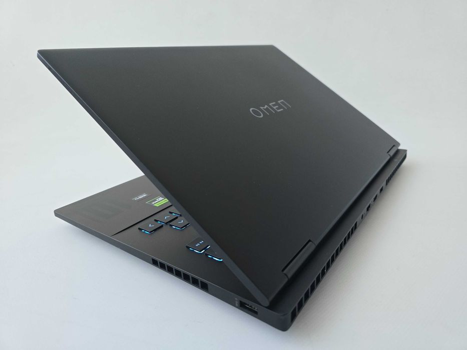 HP Omen 16 (2023) R9 7940HS/RTX 4070/RAM 16GB/SSD 512GB/165Hz