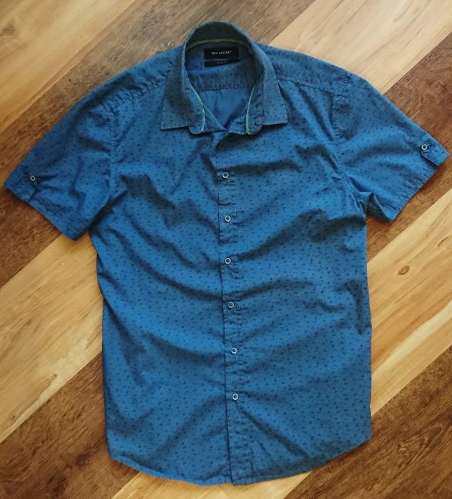 Рубашка мужская с коротким рукавом