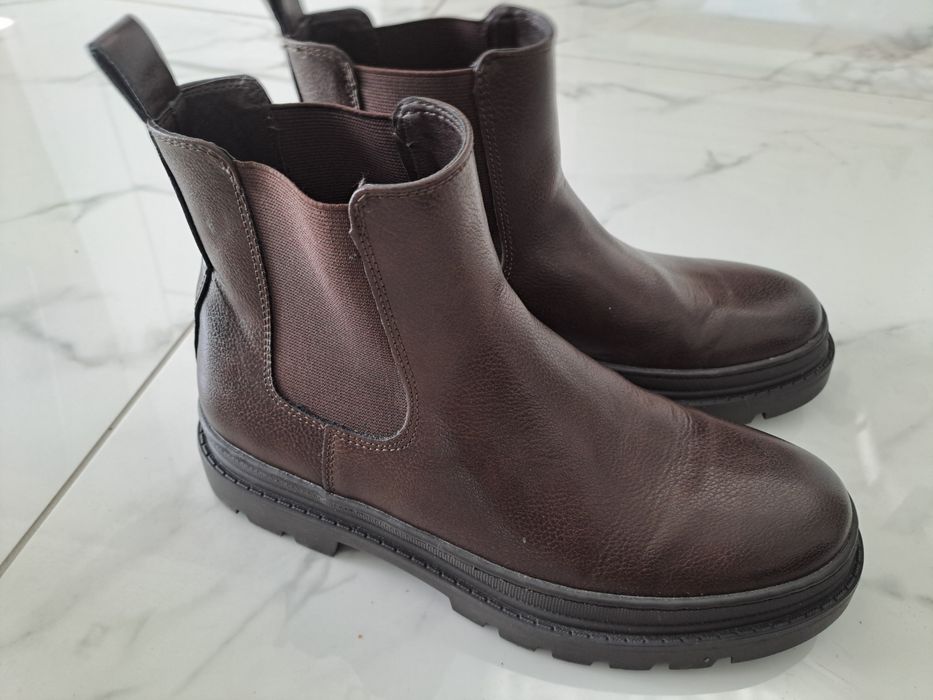 Nowe zimowe kozaki lasocki r 40